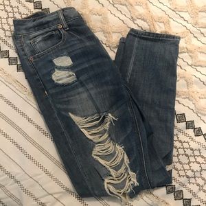 AE Boyfriend Jeans